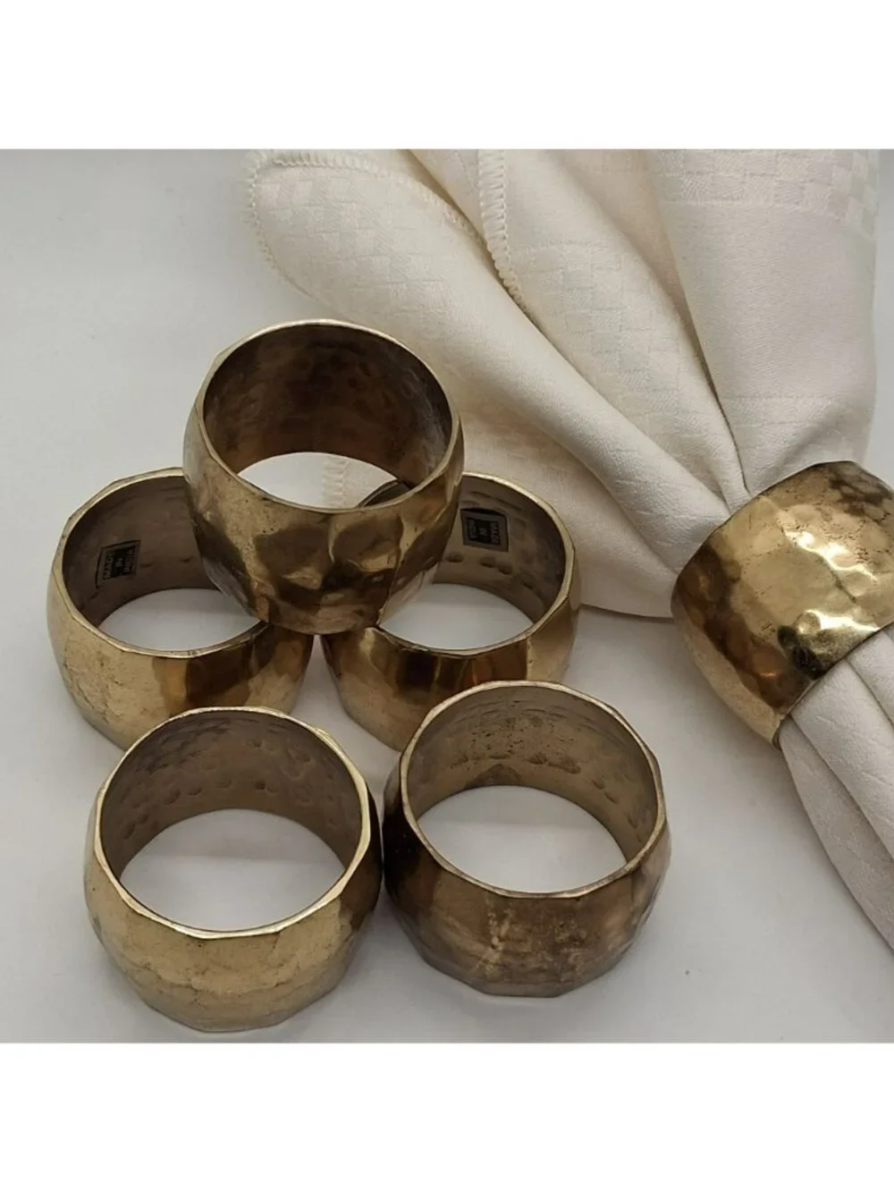 Vintage Brass Napkin Rings Set Of 6 Hammered India Table Decor Elegant Fancy